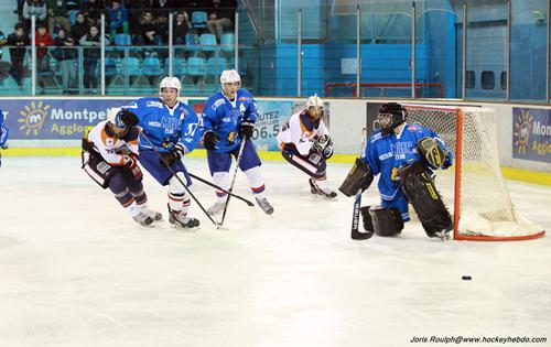 Photo hockey Division 3 - D3 : journée du 10/01/2015 : Montpellier  vs Marseille - Le feu sur la glace