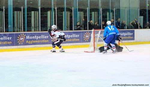 Photo hockey Division 3 - D3 : journée du 10/01/2015 : Montpellier  vs Marseille - Le feu sur la glace