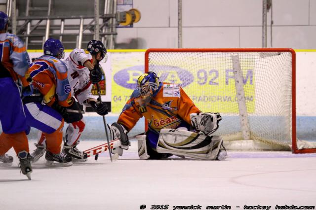 Photo hockey Division 3 - D3 : journée du 10/01/2015 : Clermont-Ferrand II vs Nice II - La réserve de Clermont stagne