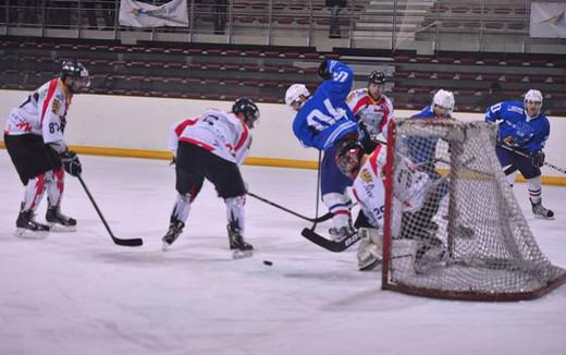 Photo hockey Division 3 - D3 : journée du 22/11/2014 : Marseille vs Nice II - Les Aigles noyés dans le Vieux Port