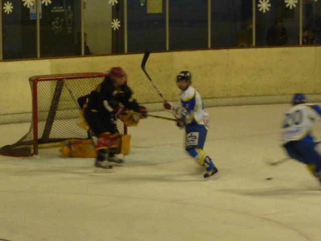 Photo hockey Division 3 - D3 - Play Off : Besançon vs Toulon - D3 : Un bien bel abordage