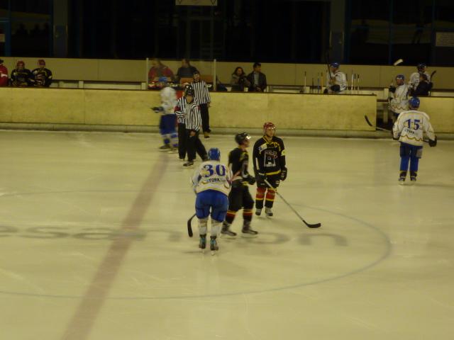 Photo hockey Division 3 - D3 - Play Off : Besançon vs Villard-de-Lans II - D3 : Les Remparts trop hauts pour les Ours