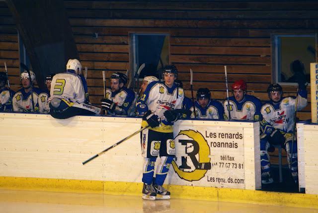 Photo hockey Division 3 - D3 : Play Off : Roanne vs Châlons-en-Champagne - Un patin en quart de finale