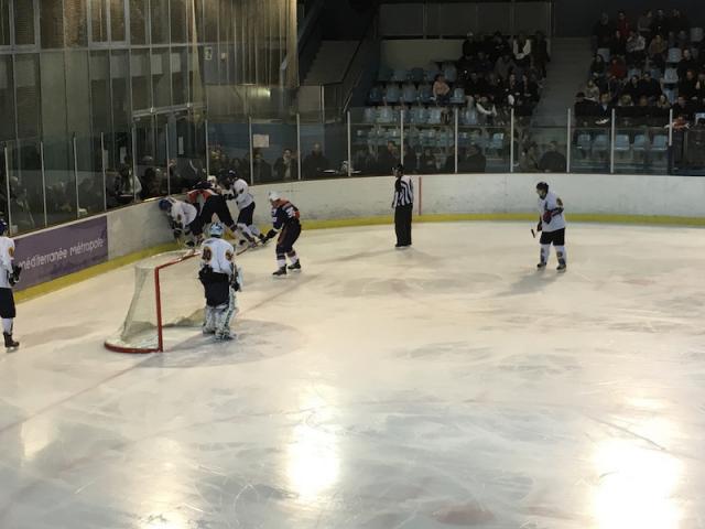 Photo hockey Division 3 - D3 : Play Off 1/4 de finale - Retour : Montpellier  vs Champigny-sur-Marne - Montpellier dans le carré