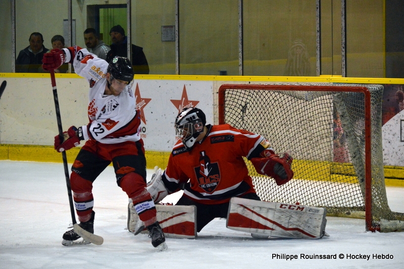 Photo hockey Division 3 - D3 : Play Off Barrage - Aller : Dijon  vs Briançon II - Dijon prend de l