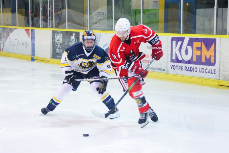 Photo hockey Division 3 - Division 3 - 13ème journée : Dijon  vs Villard-de-Lans II - Messire le Duc engrange pour l