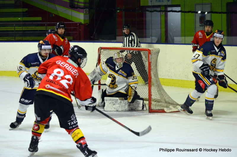 Photo hockey Division 3 - Division 3 - 14ème journée : Besançon vs Villard-de-Lans II - Les Aigles volent de nouveau