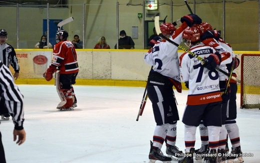 Photo hockey Division 3 - Division 3 : 18ème journée : Dijon  vs Lyon - Le roi Lyon