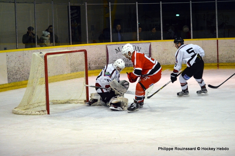 Photo hockey Division 3 - Division 3 - 19ème journée : Dijon  vs Metz - Un match tendu