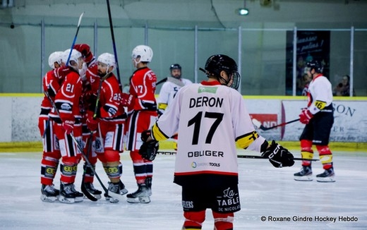 Photo hockey Division 3 - Division 3 - 20ème journée : Dijon  vs Besançon - Les Ducs conservent leur citadelle inviolée