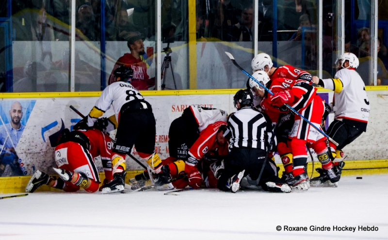 Photo hockey Division 3 - Division 3 - 20ème journée : Dijon  vs Besançon - Les Ducs conservent leur citadelle inviolée