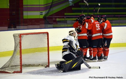 Photo hockey Division 3 - Division 3 : 2ème journée : Besançon vs Chambéry II - Décollage réussi pour les Aigles