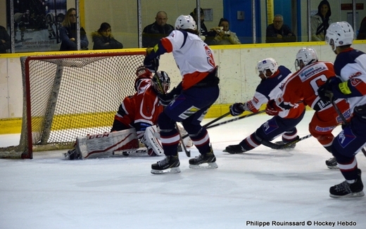 Photo hockey Division 3 - Division 3 : 2ème journée : Dijon  vs Luxembourg - Messire le Duc en son château fort
