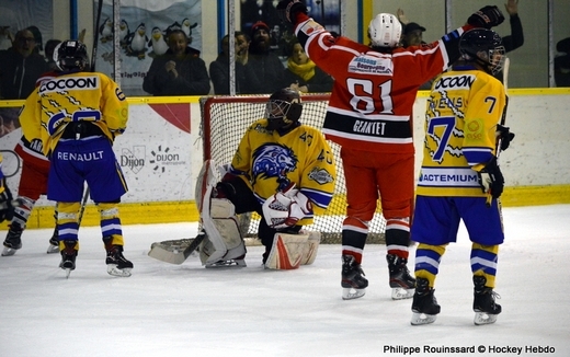 Photo hockey Division 3 - Division 3 : journée du 02 novembre 2019 : Dijon  vs Compiègne - Messire le Duc dépèce les Lions
