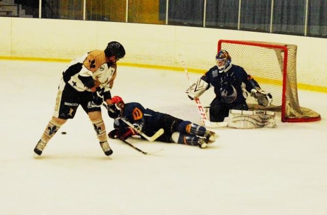 Photo hockey Division 3 - Division 3 : journée du 10 décembre 2016 : Champigny-sur-Marne vs Dammarie-les-Lys - Les Caribous évitent le piège 