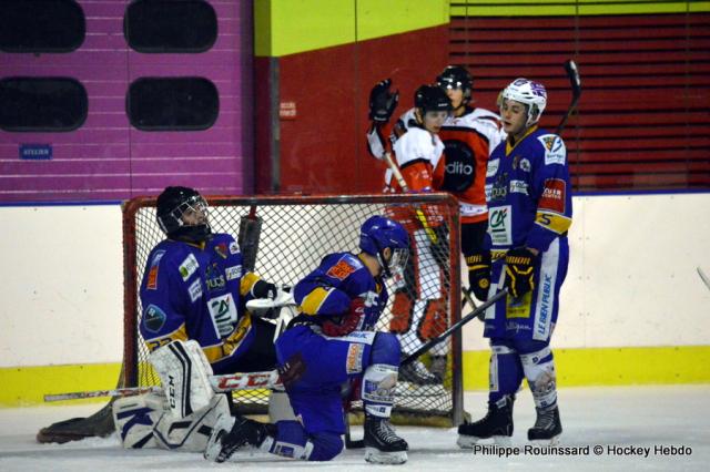 Photo hockey Division 3 - Division 3 : journée du 11 février 2017 : Dijon II vs Valenciennes - D3 : Les Diables Rouges apportent l