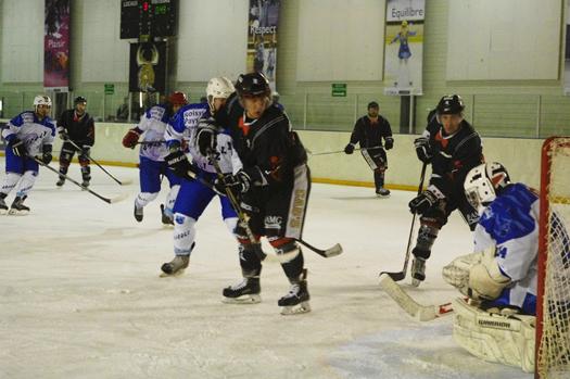 Photo hockey Division 3 - Division 3 : journée du 17 décembre 2016 : Dammarie-les-Lys vs Garges - D3 : Les Caribous passent la seconde !