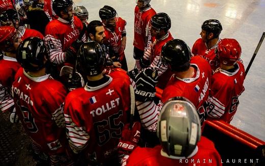 Photo hockey Division 3 - Division 3 : journée du 21-22 novembre 2015 : Nice II vs Annecy II - Annecy avec le coeur