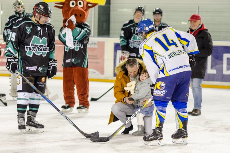 Photo hockey Division 3 - Division 3 : journée du 27 janvier 2018 : Dammarie-les-Lys vs Fontenay sous Bois - La bonne cause l’emporte