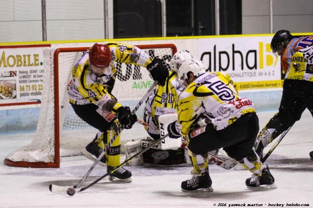 Photo hockey Division 3 - Division 3 : journée du 8 octobre 2016 : Clermont-Ferrand II vs Chambéry II - Clermont sur un air de défaite.