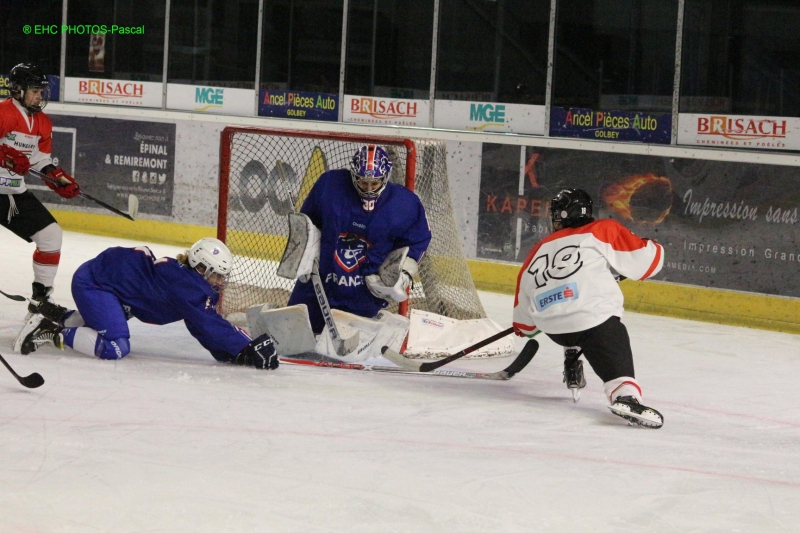 Photo hockey Equipes de France - Equipes de France - Les Bleues ont enchanté Poissompré !