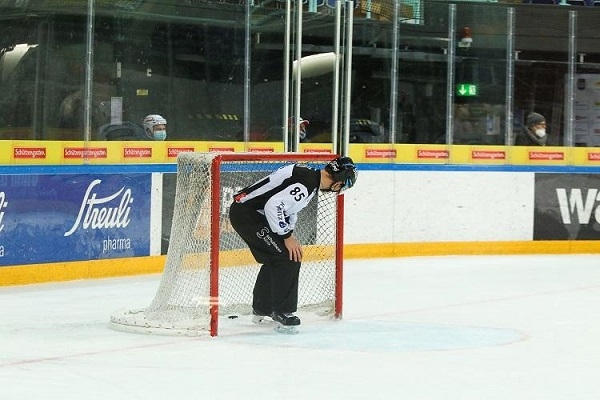 Photo hockey Europe : Continental Cup - CHL -  : Lugano vs Tampere - Face à Tampere, Lugano sombre