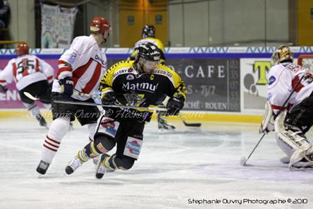 Photo hockey Europe : Continental Cup - CHL - Europe : Continental Cup - CHL : Rouen (Les Dragons) - Hockey : Conti Cup 2011 Rouen défait