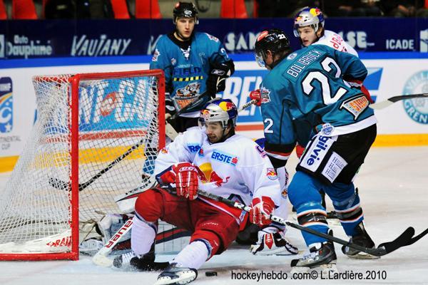 Photo hockey Europe : Continental Cup - CHL - Europe : Continental Cup - CHL - Salzburg de la tête et des épaules