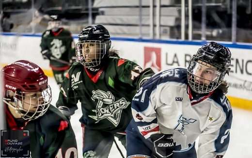 Photo hockey Féminin U17 / U20 Elite - : Cergy-Pontoise / Féminin vs Tours / Féminine - Féminin Elite - Les Jokers renversent les Remparts Photo hockey Féminin U17 / U20 Elite - : Cergy-Pontoise / Féminin vs Tours / Féminine - Féminin Elite - Les Jokers renversent les Remparts