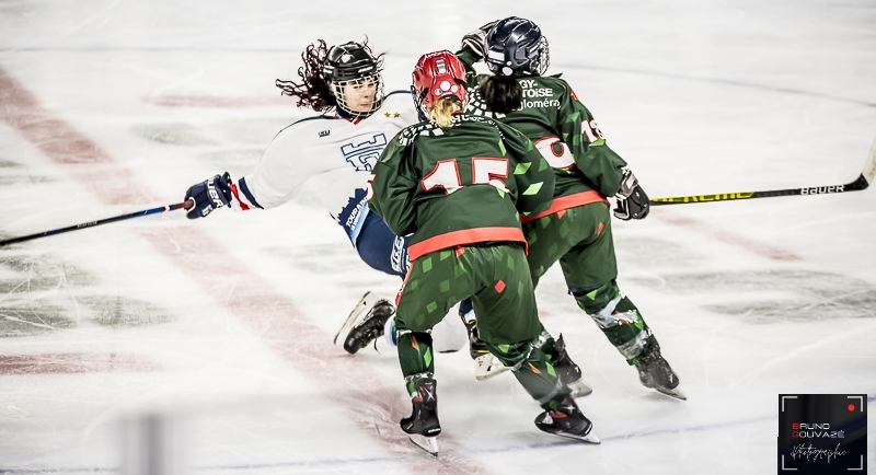Photo hockey Féminin U17 / U20 Elite - : Cergy-Pontoise / Féminin vs Tours / Féminine - Féminin Elite - Les Jokers renversent les Remparts Photo hockey Féminin U17 / U20 Elite - : Cergy-Pontoise / Féminin vs Tours / Féminine - Féminin Elite - Les Jokers renversent les Remparts