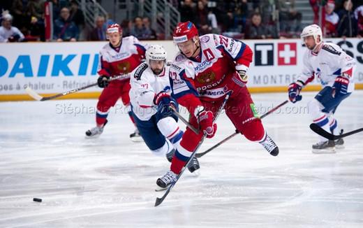Photo hockey Hockey dans le Monde - Amical International - 19/12/2013 : France (FRA) vs Russie (RUS) - Réaliste machine rouge