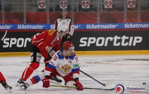 Photo hockey Hockey en Europe -  : Suisse (SUI) vs Russie (RUS) - Préparation: La Suisse prend le pas