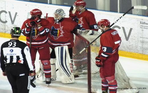 Photo hockey Hockey en Europe - Hockey en Europe : Grenoble  (Les Brûleurs de Loups) - Grenoble, un tiers en retard