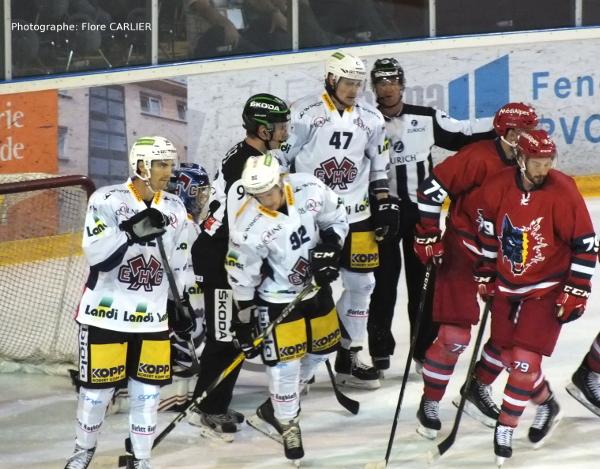 Photo hockey Hockey en Europe - Hockey en Europe : Grenoble  (Les Brûleurs de Loups) - Grenoble, un tiers en retard