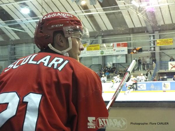 Photo hockey Hockey en Europe - Hockey en Europe : Grenoble  (Les Brûleurs de Loups) - Grenoble, un tiers en retard