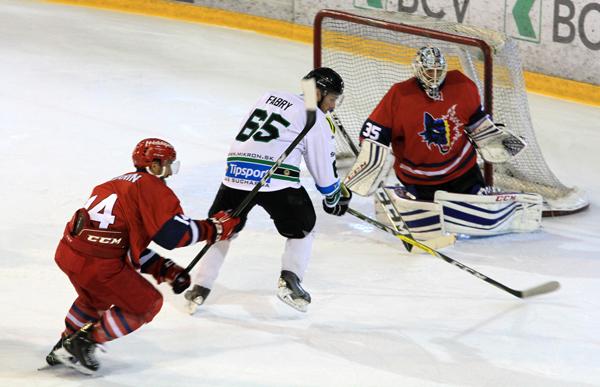 Photo hockey Hockey en Europe - Hockey en Europe : Grenoble  (Les Brûleurs de Loups) - Grenoble termine sur une victoire