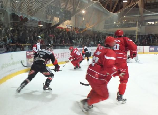 Photo hockey Hockey en Europe - Hockey en Europe - Hockeyades : Un deuxième tiers fatal