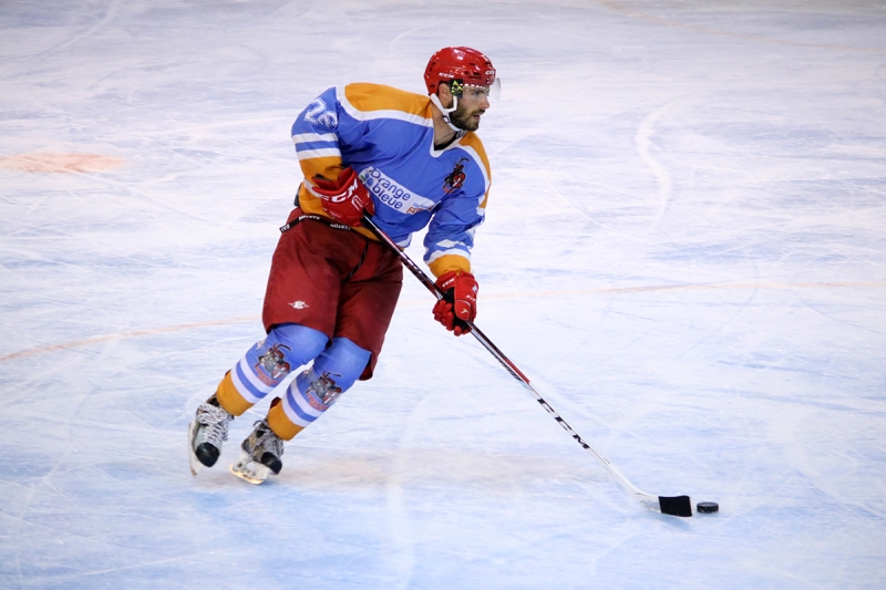 Photo hockey Hockey en France -  : Annecy vs Courchevel-Méribel-Pralognan - Le Chevalier touche le Graal !