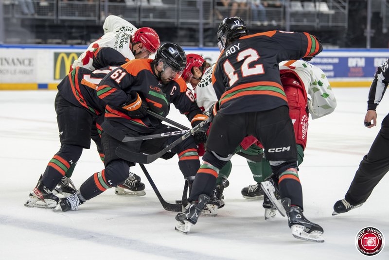 Photo hockey Hockey en France -  : Cergy-Pontoise vs Patriotes Université Québec Trois-Rivières - Amical - Cergy s