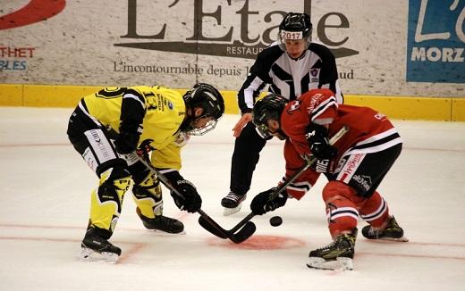 Photo hockey Hockey en France -  : Chamonix / Morzine vs Saint-Imier / Sonceboz - Des Pionniers disciplinés