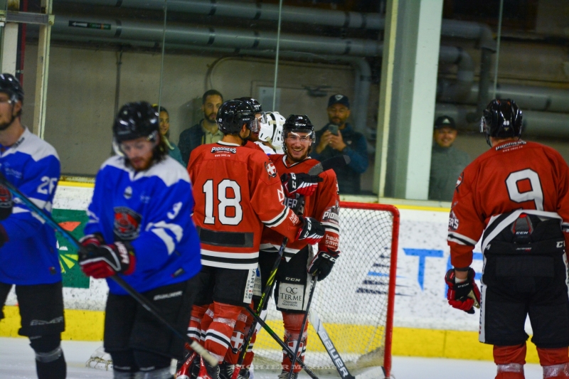 Photo hockey Hockey en France -  : Chamonix  vs Mulhouse - Victoire chamoniarde en préparation