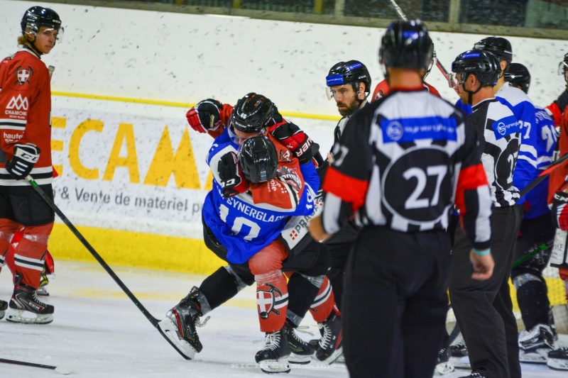 Photo hockey Hockey en France -  : Chamonix  vs Mulhouse - Victoire chamoniarde en préparation