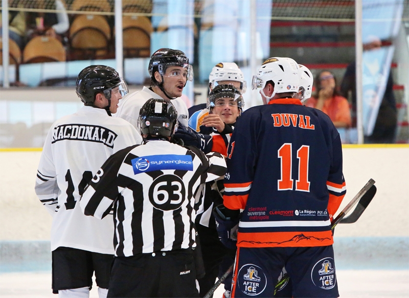 Photo hockey Hockey en France -  : Clermont-Ferrand vs Toulouse-Blagnac - Amical D2 – Les Bélougas frappent fort face à des Sangliers diminués