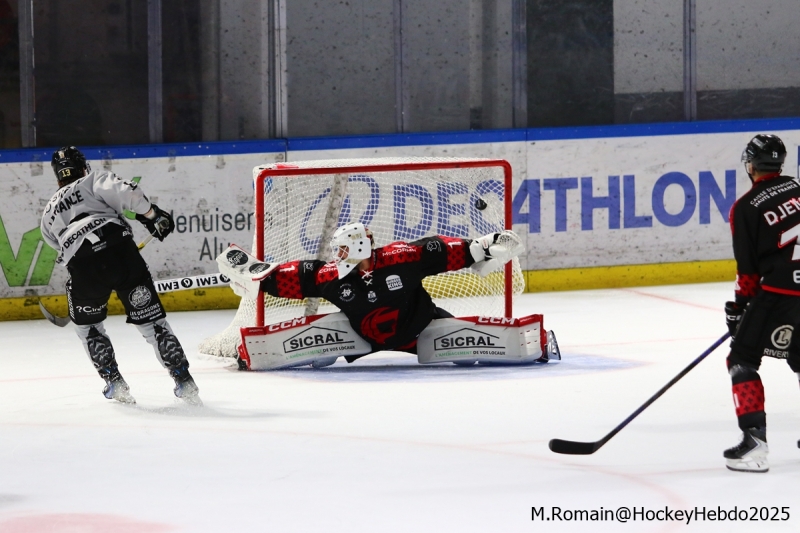 Photo hockey Hockey en France -  : Rouen vs Amiens  - Rouen conclue sa prépa par une victoire.