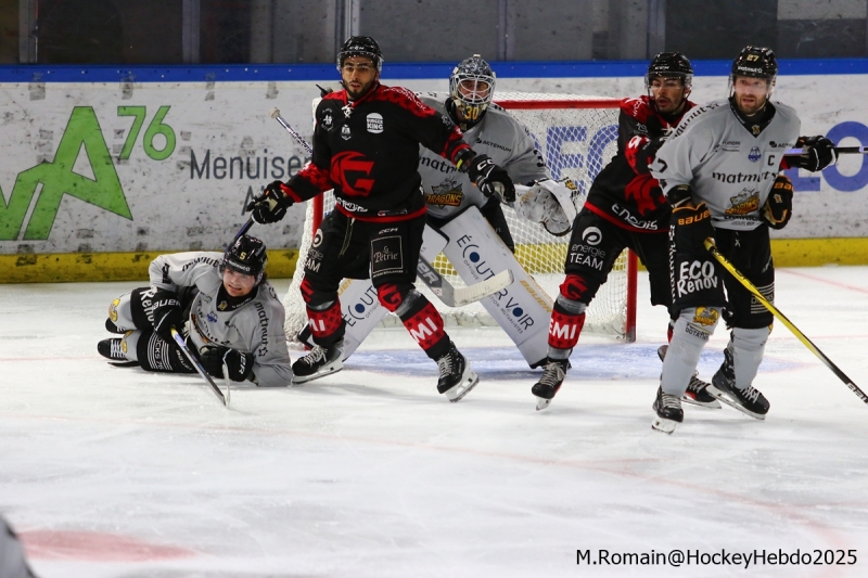Photo hockey Hockey en France -  : Rouen vs Amiens  - Rouen conclue sa prépa par une victoire.