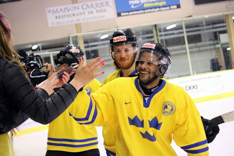 Photo hockey Hockey en France - Hockey en France - Français et Suédois de Chamonix pour la bonne cause