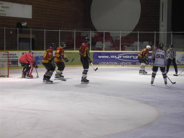 Photo hockey Hockey en France - Hockey en France - Loisirs : Match équilibré et sympathique