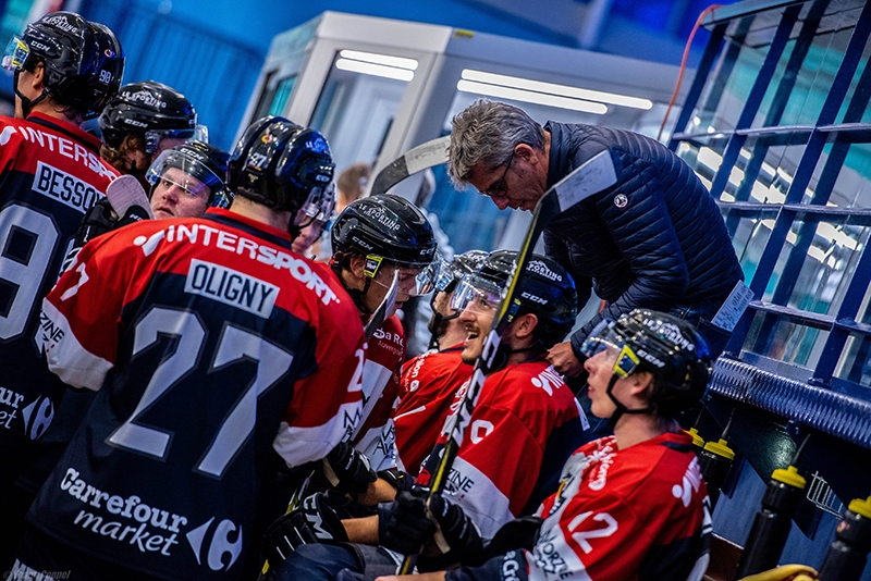 Photo hockey Hockey en France - Hockey en France - Un derby disputé