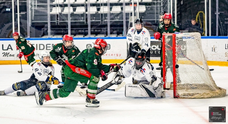 Photo hockey Hockey Féminin -  : Cergy-Pontoise / Féminin vs Dunkerque mineur / Fem. - Féminin élite : Cergy déroule face à l’équipe de Flandres