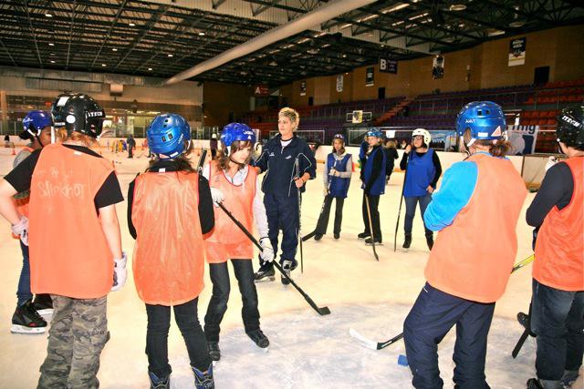 Photo hockey Hockey Féminin - Hockey Féminin - Ma fête du hockey à moi!